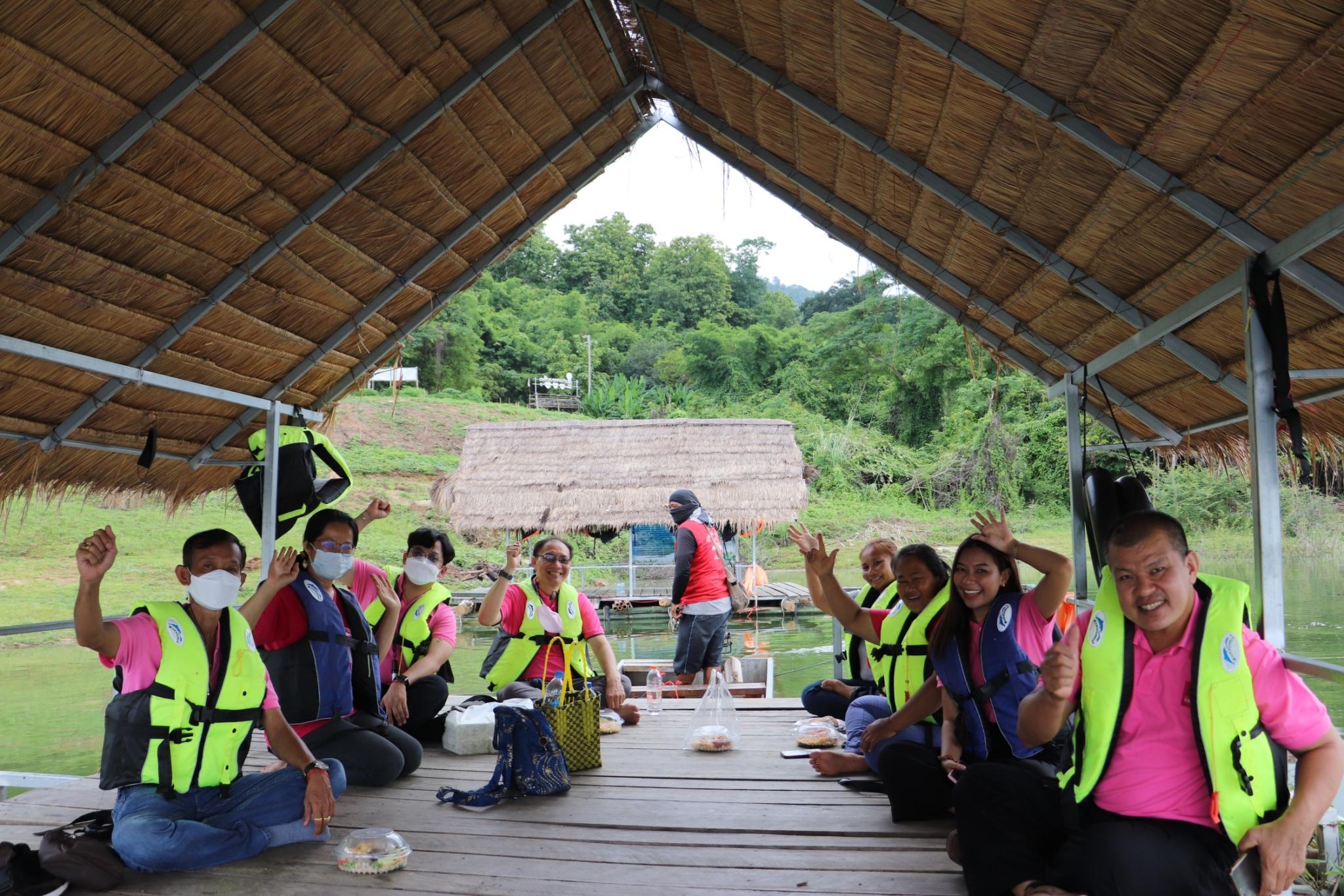 4. กิจกรรมกำกับติดตามการดำเนินงานโครงการออมสินยุวพัฒน์รักษ์ถิ่น ประจำปี พ.ศ. 2565 วันที่ 10 มิถุนายน 2565 ณ กลุ่มวิสาหกิจเลี้ยงแพะก้าวหน้าคลองลาน ตำบลคลองน้ำไหล และสำนักบริการวิชาการและจัดหารายได้